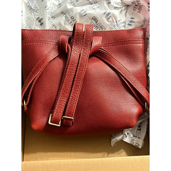 Portland leather chili red small tote backpack - Picture 2 of 6
